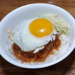 余ったハンバーグでロコモコ丼